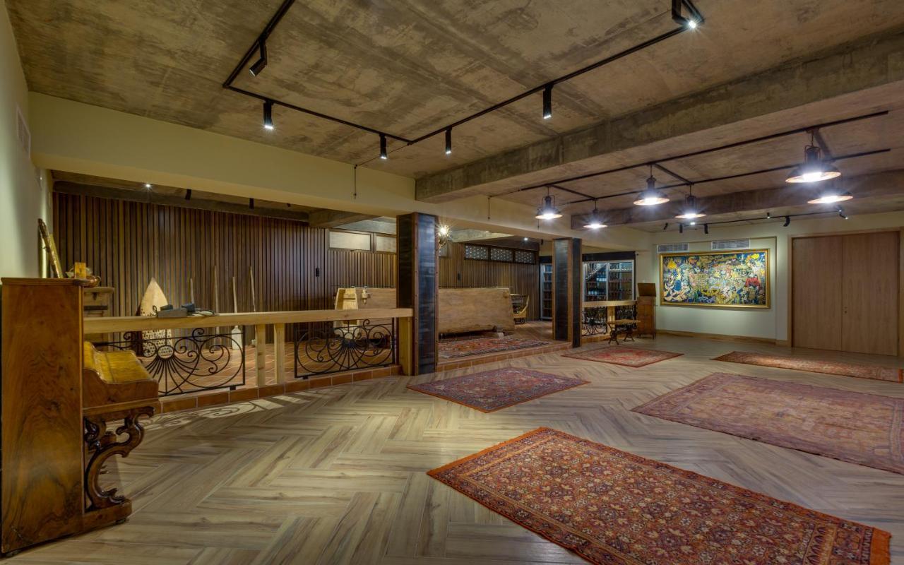 Mukhrantubani Boutique Hotel Tbilisi Bagian luar foto