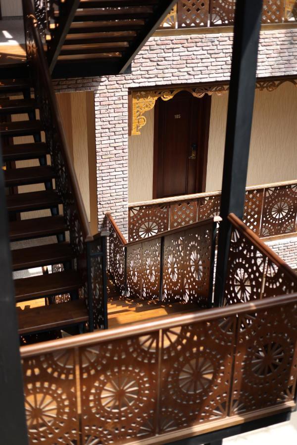 Mukhrantubani Boutique Hotel Tbilisi Bagian luar foto