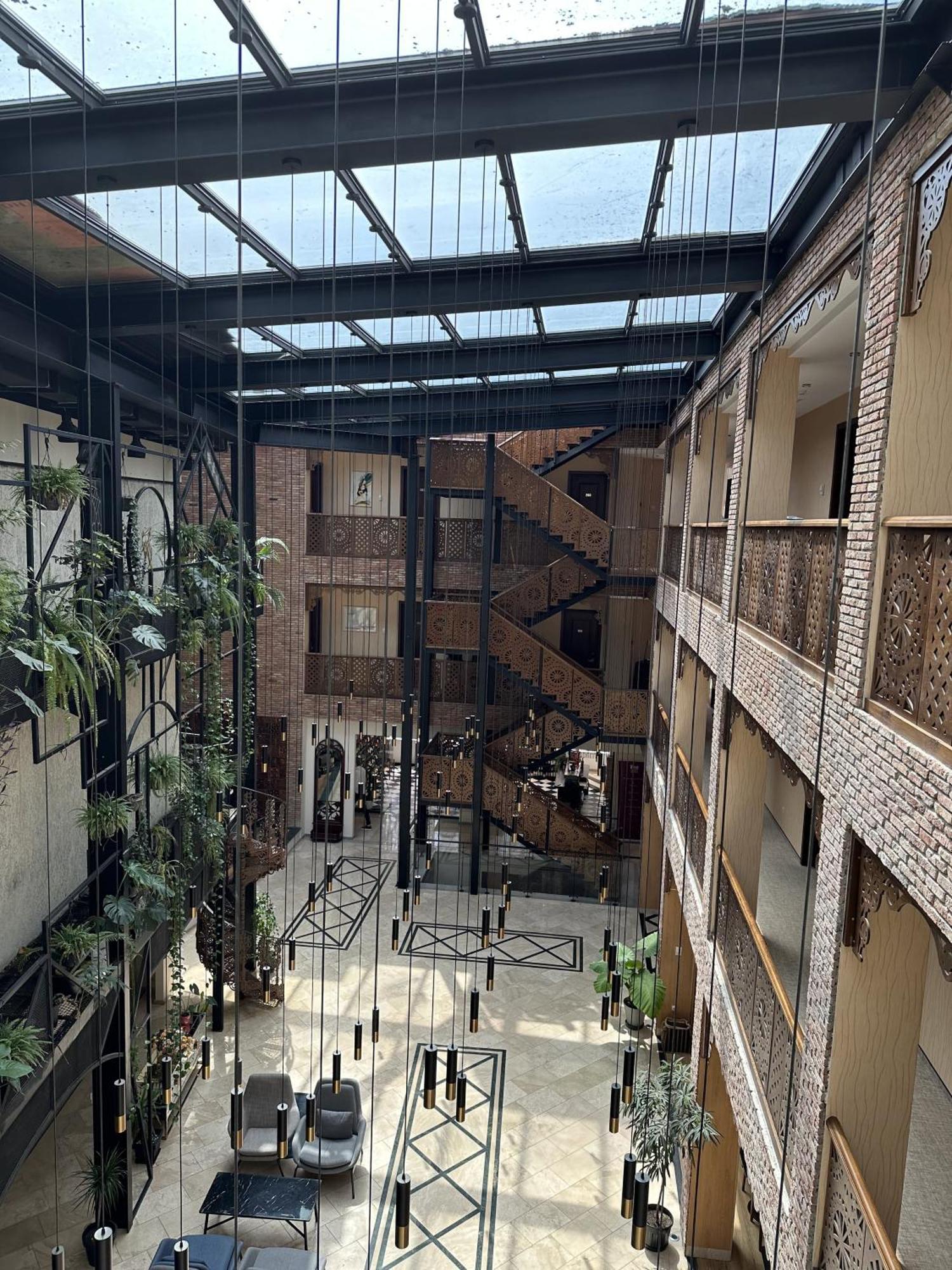 Mukhrantubani Boutique Hotel Tbilisi Bagian luar foto